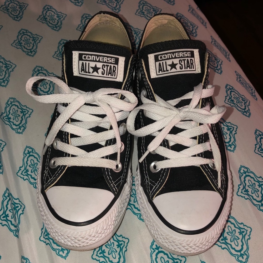 Black and white converse